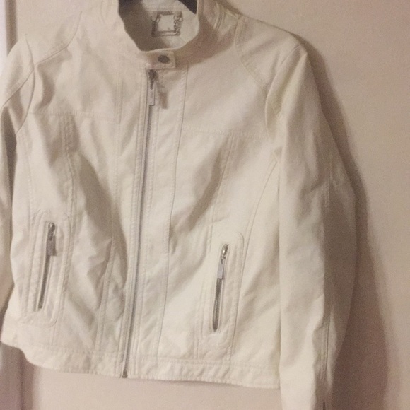 Leather jacket - Picture 1 of 2